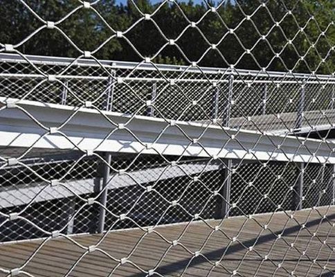 Декоративная цепная связь ограждение Декоративная сетка с диаметром проволоки 1,0 мм и диаметром проволоки 1,2 мм и диаметром отверстия 4 мм - 10 мм